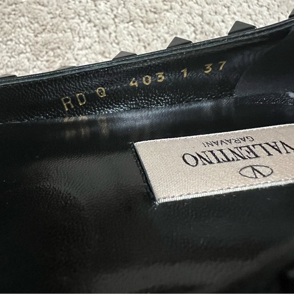 Valentino Garavani Rockstud Leather Flats - Picture 4 of 5